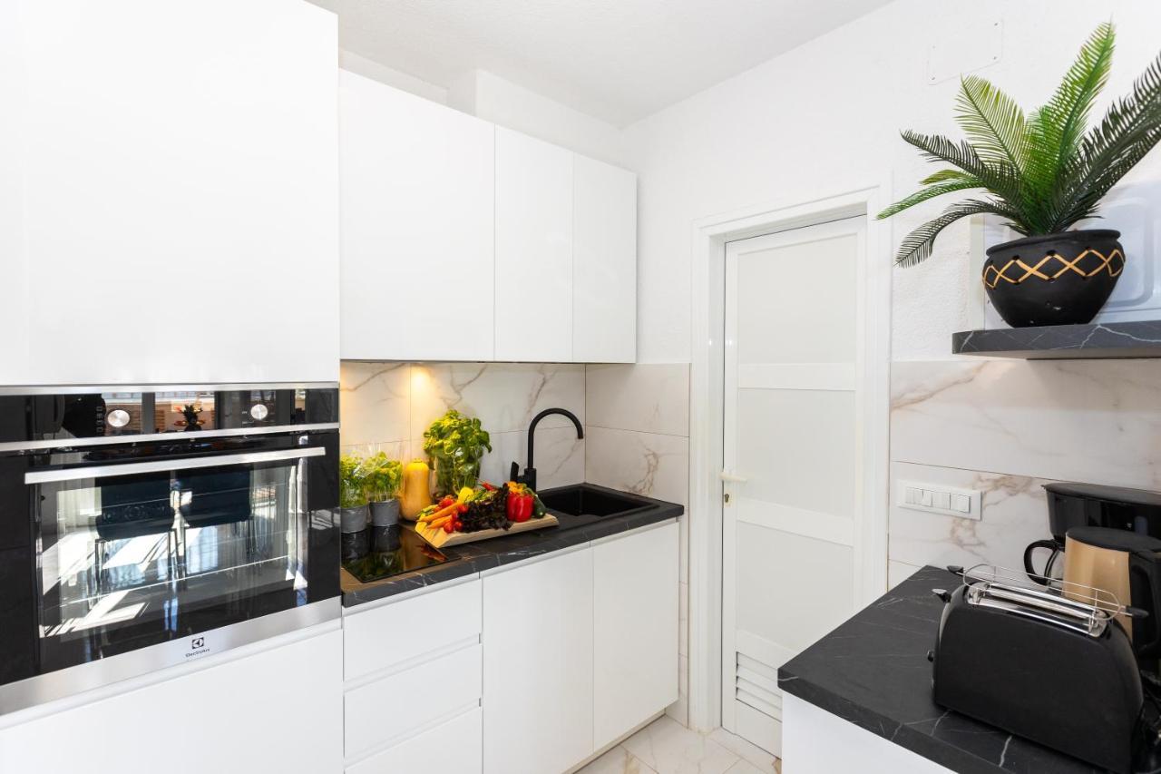 Apartment Rose Pool Comfort Dubrovnik Bagian luar foto
